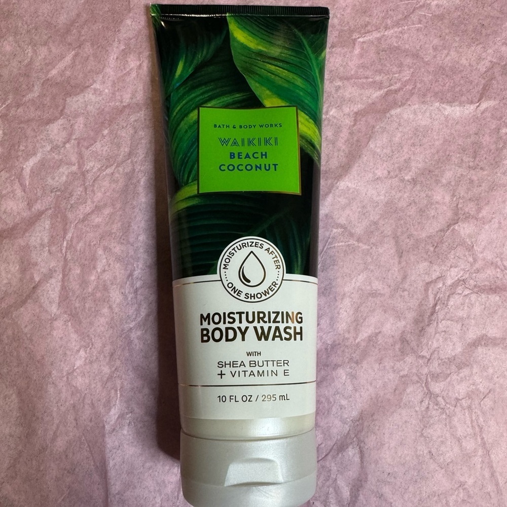 Bath & Body Works “Waikiki Beach Coconut Moisturizing body Wash
